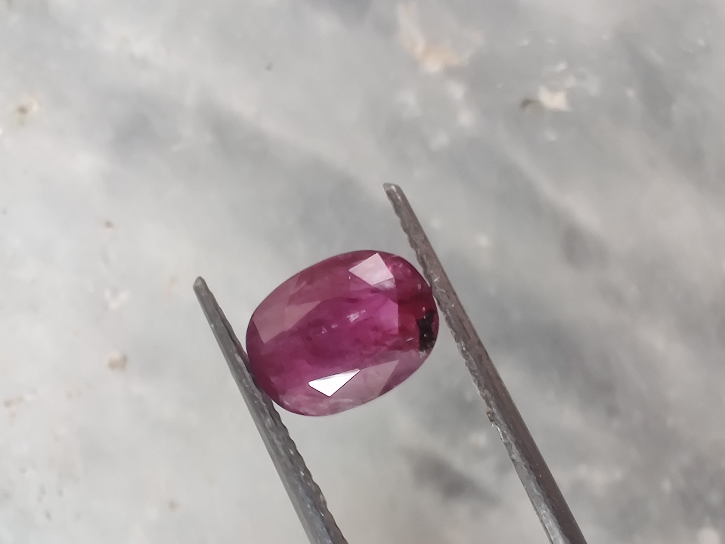 Natural Kashmir Pink Sapphire 2+ ct view 3