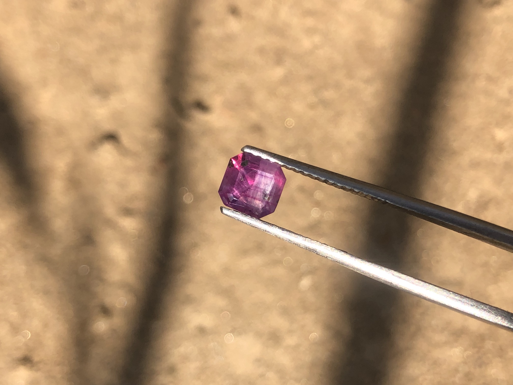 Natural Kashmir Pink Sapphire 0.60 ct view 3