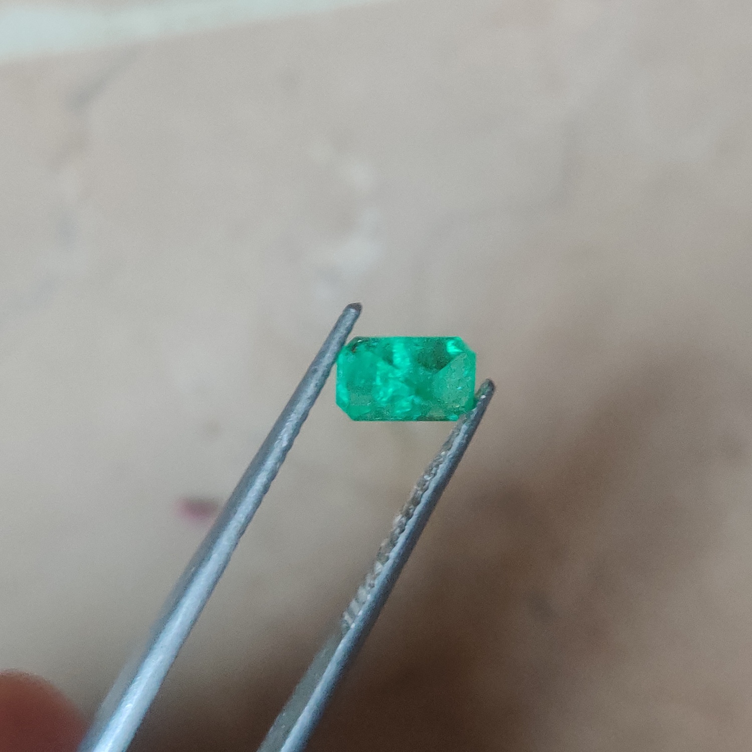 Natural Panjsher Vivid Green Emerald β Rectangular Cut 1.10 ct view 3